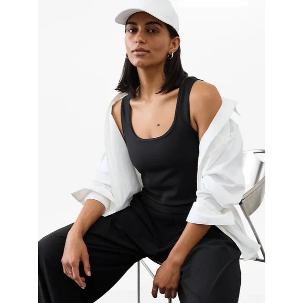 New Athleta M Signature Rib Square Neck Crop Tank Black Medium